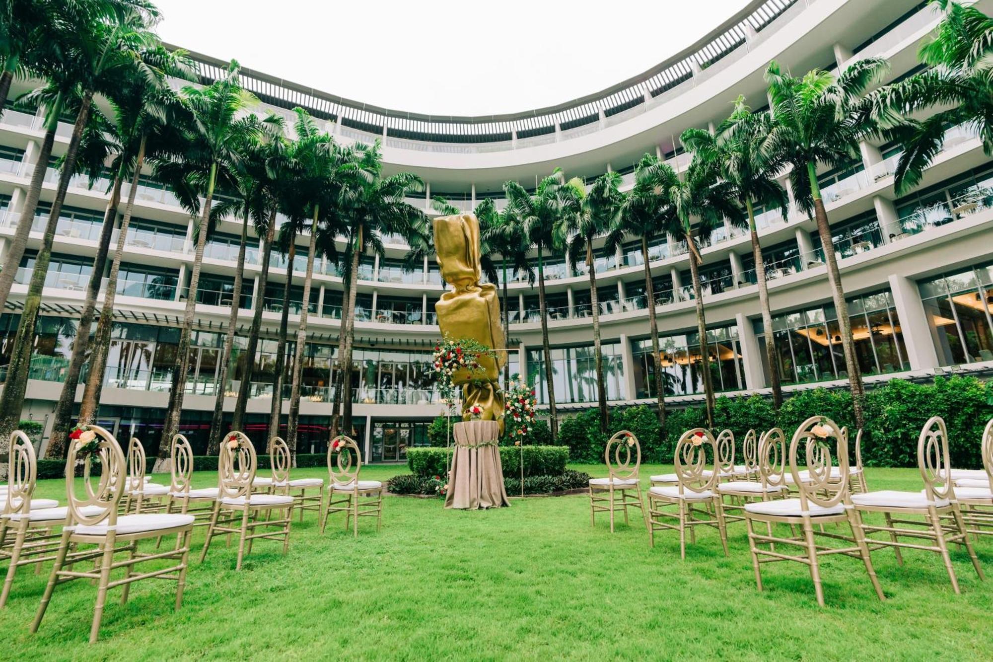 W Singapore - Sentosa Cove Eksteriør bilde The lawn at the hotel